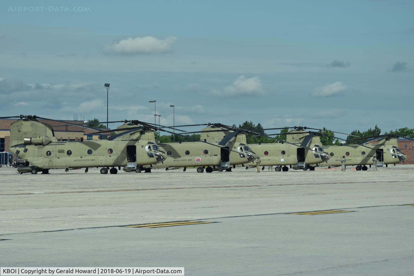 Boise Air Terminal/gowen Fld Airport (BOI) - CH-47Fs from the Washington Army national Guard training from the Idaho ANG ramp.