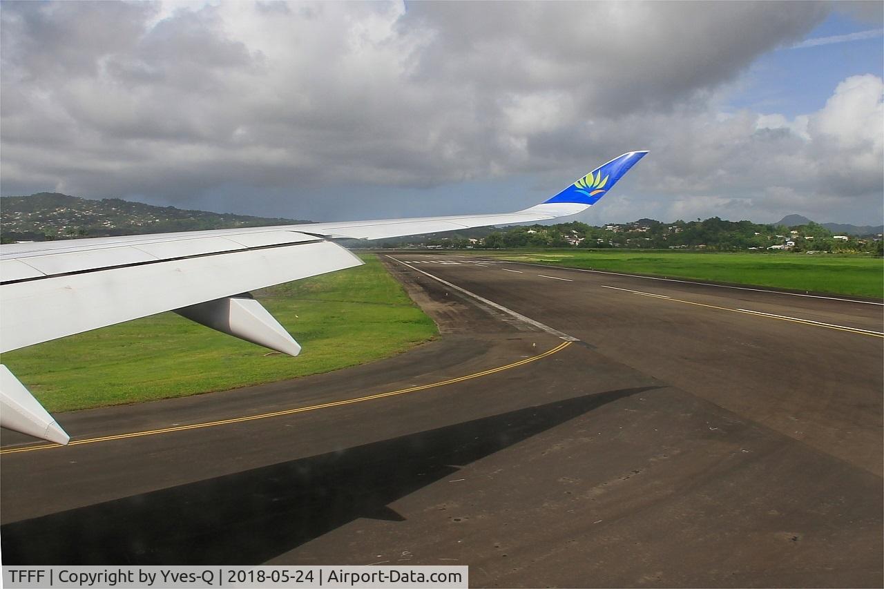 Fort-de-France Airport, Le Lamentin Airport France (TFFF) - Runway 10-28, Martinique-Aimé-Césaire airport (TFFF - FDF)