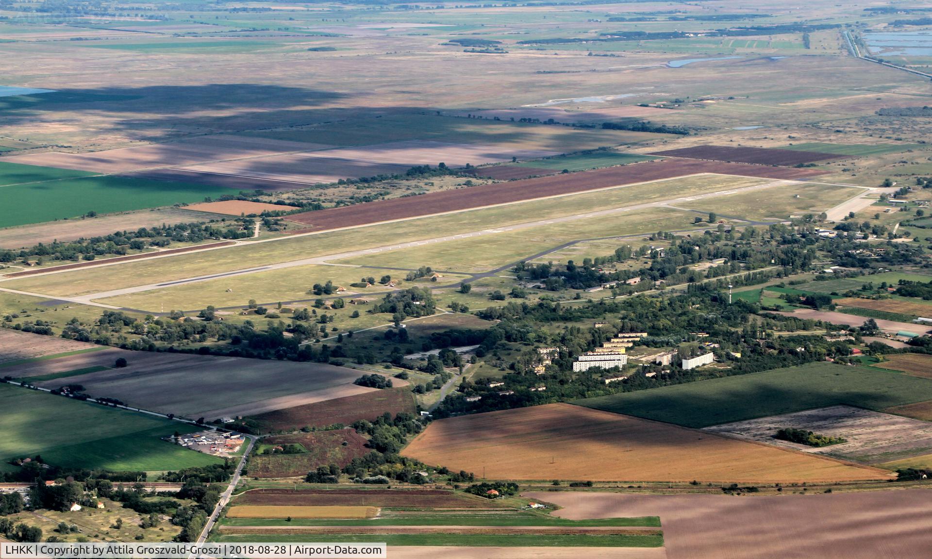 LHKK Airport - Kiskunlacháza Airport, Hungary