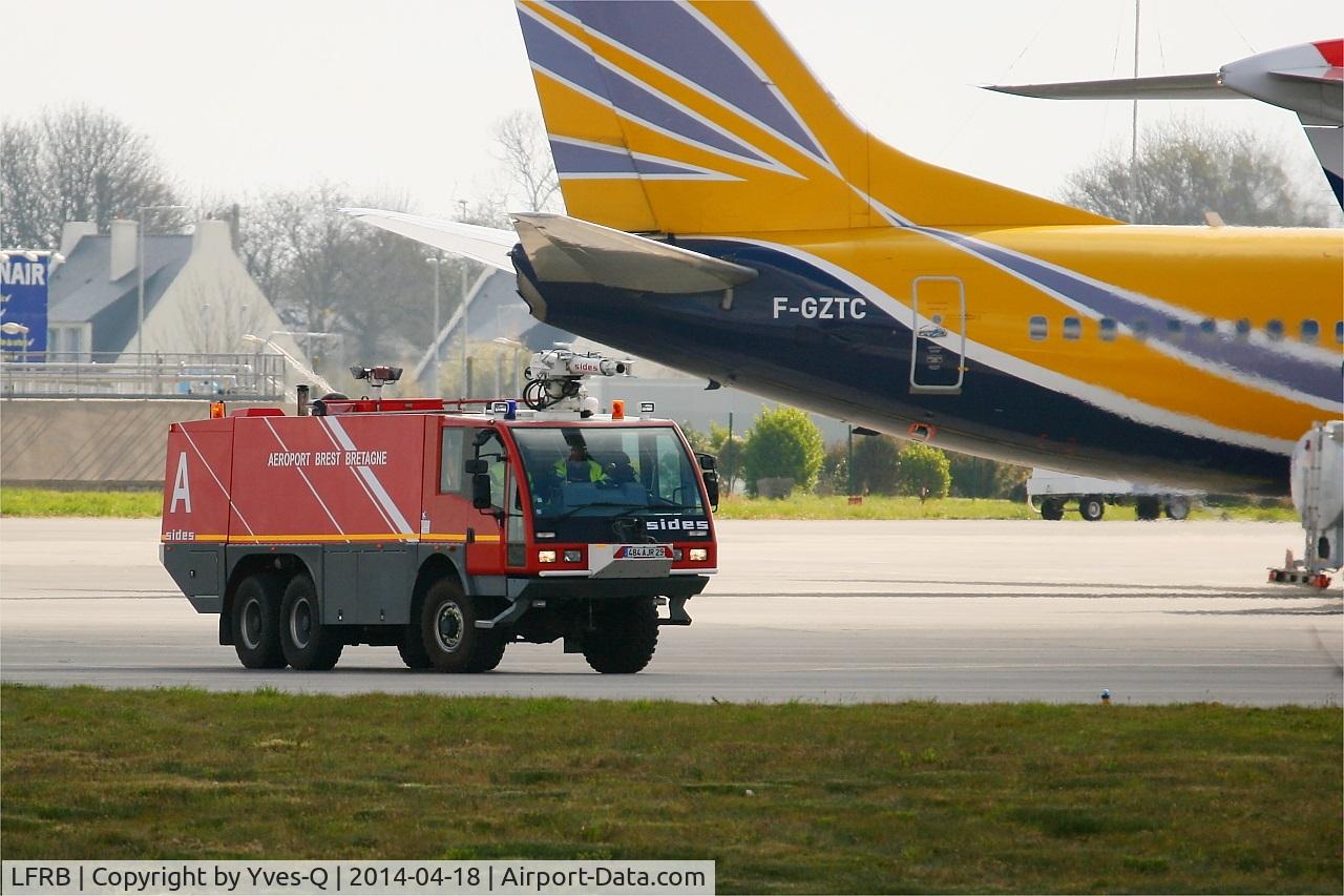 Brest Bretagne Airport, Brest France (LFRB) - Fire protection during refueling operation, Brest-Bretagne airport (LFRB-BES)