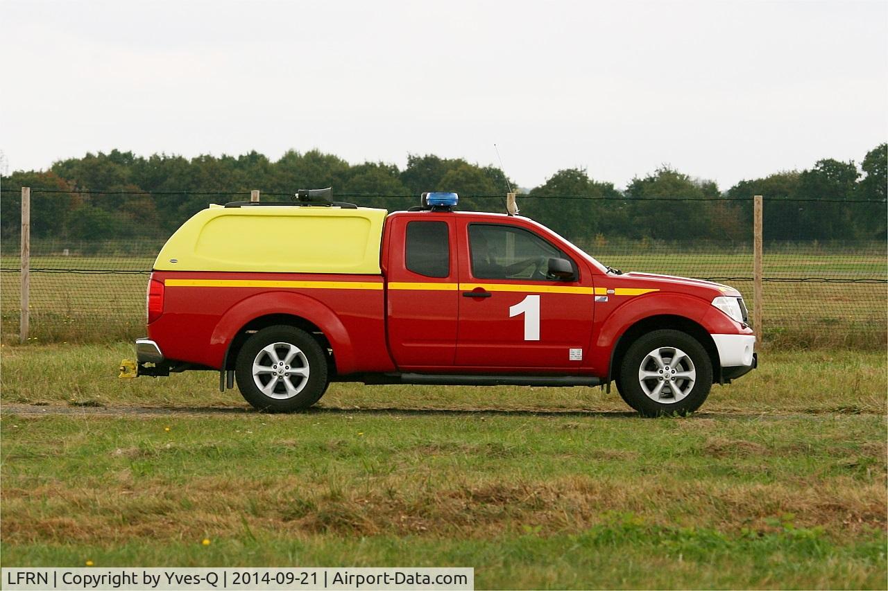 Rennes Airport, Saint-Jacques Airport France (LFRN) - Runway & taxiway control, Rennes-St Jacques airport (LFRN-RNS)