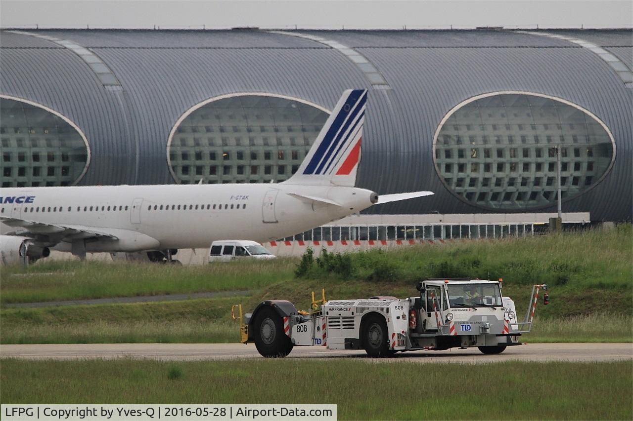 Paris Charles de Gaulle Airport (Roissy Airport), Paris France (LFPG) - Aircraft tug TPX-500-MTS, Roissy-Charles De Gaulle airport (LFPG-CDG)