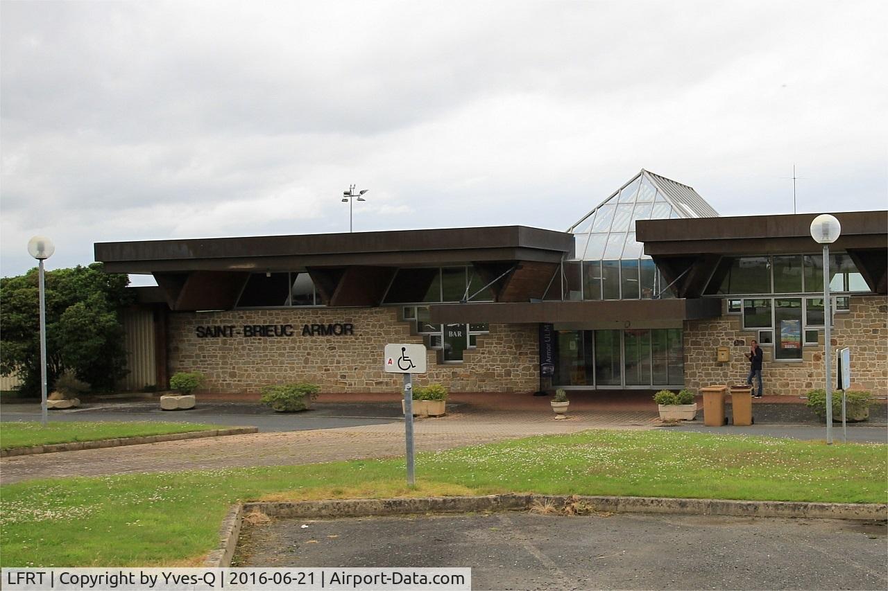 Saint-Brieuc Armor Airport, Saint-Brieuc France (LFRT) - Terminal, St-Brieuc-Armor airport (LFRT-SBK)