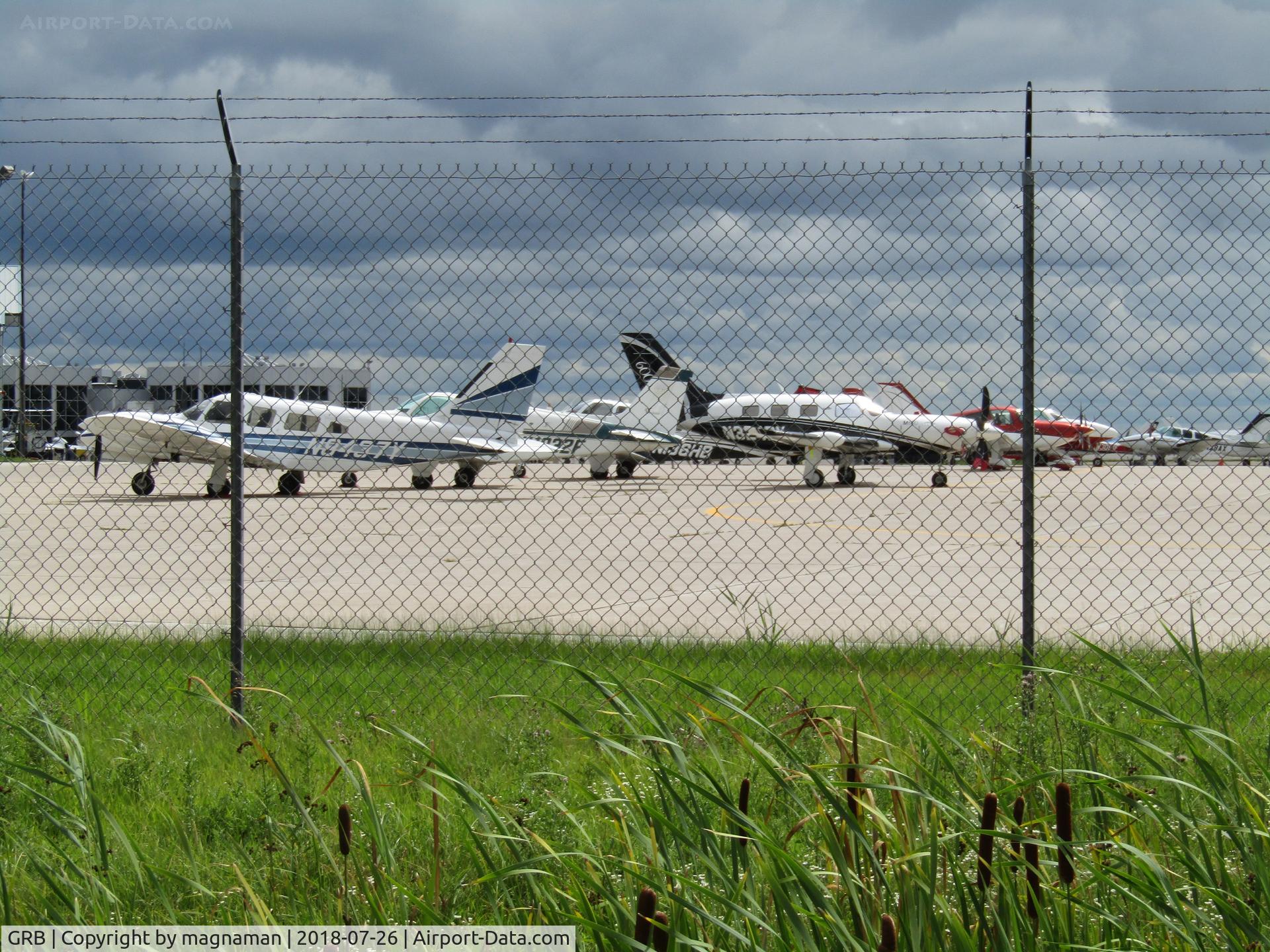 Austin Straubel International Airport (GRB) - spindles at green bay