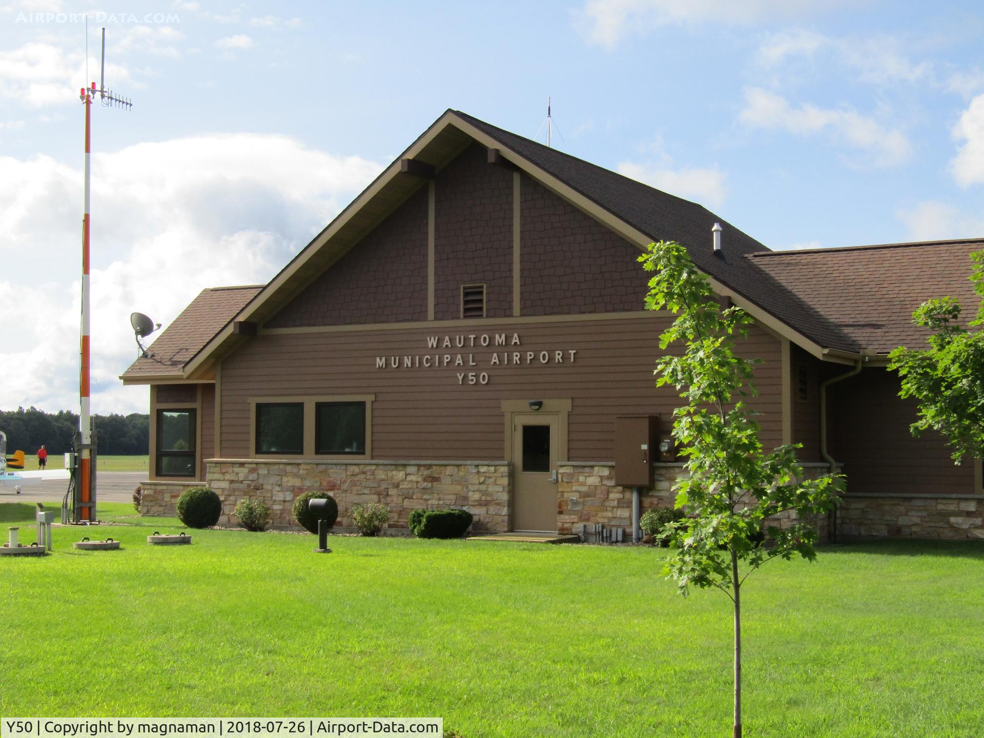 Wautoma Municipal Airport (Y50) - clubhouse in nice rural strip