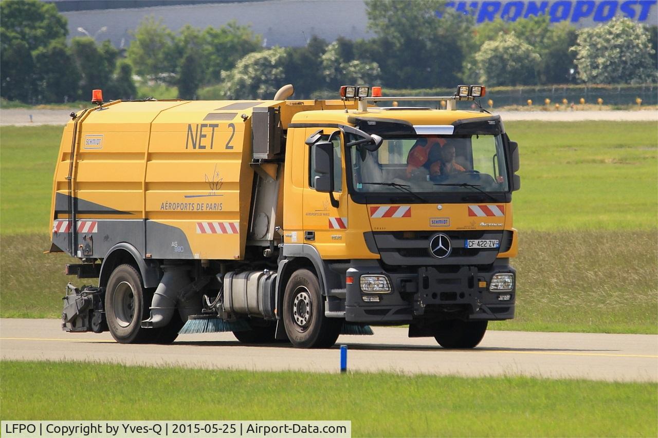 Paris Orly Airport, Orly (near Paris) France (LFPO) - Runway cleaning truck, Paris-Orly airport (LFPO-ORY)