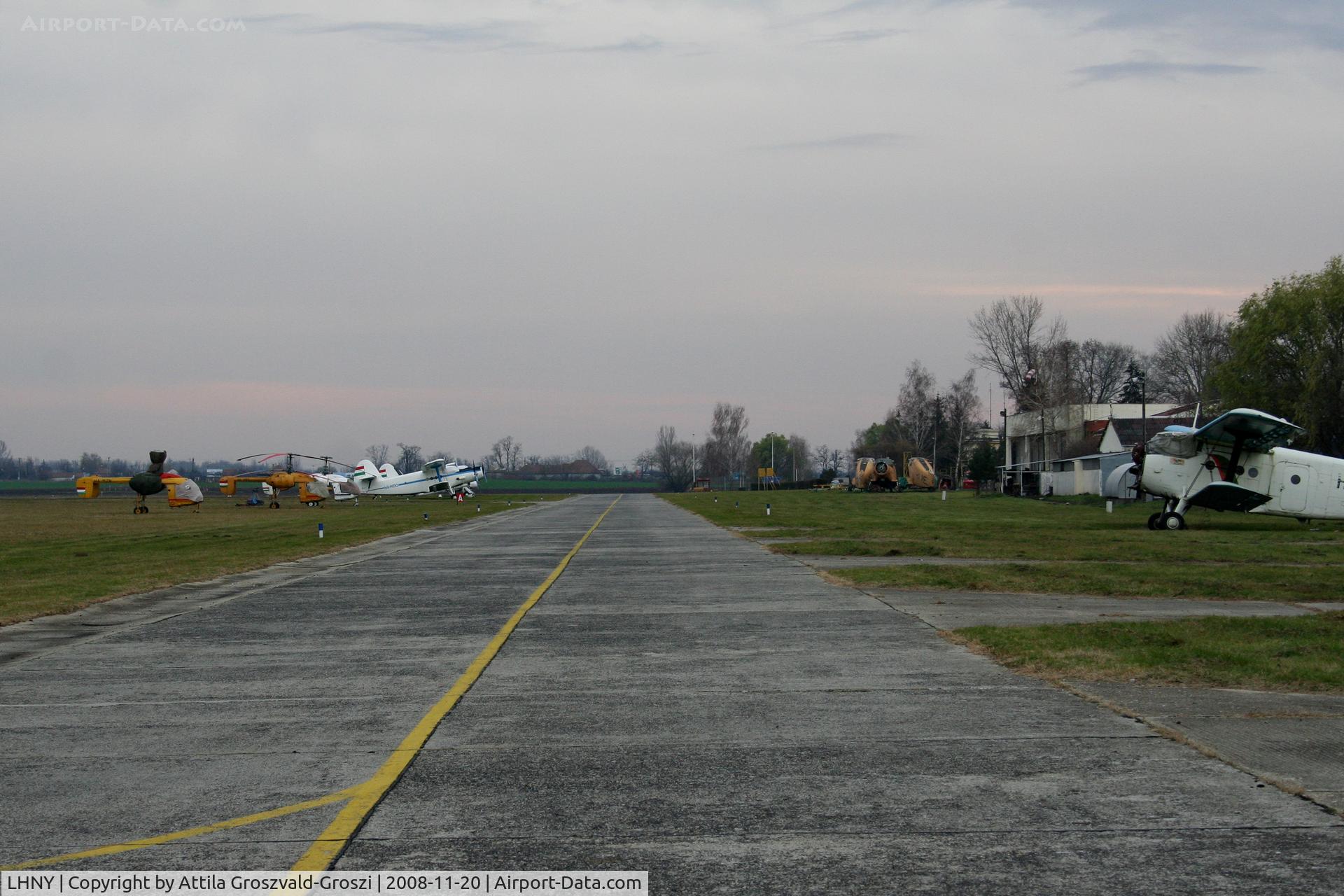 Nyíregyháza Airport, Nyíregyháza Hungary (LHNY) - LHNY, Nyíregyháza airport, Hungary