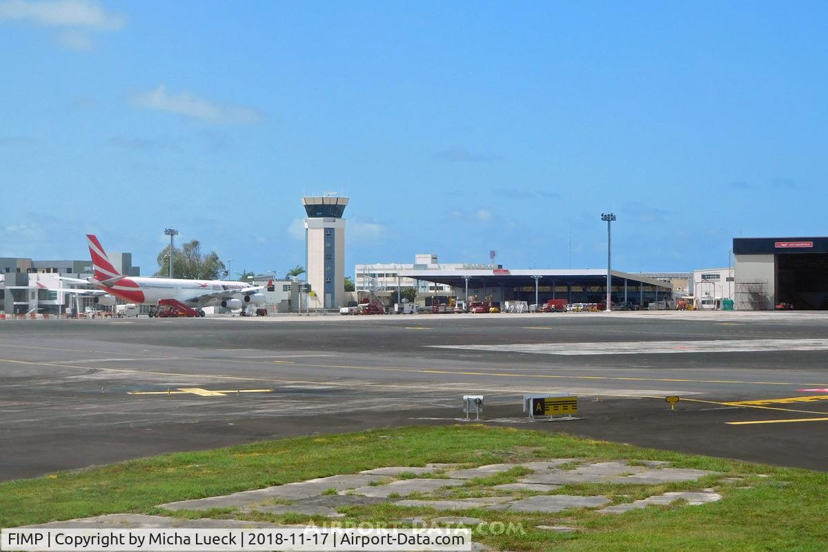 Sir Seewoosagur Ramgoolam International Airport, Plaine Magnien (near Port Louis) Mauritius (FIMP) - A Mauritius