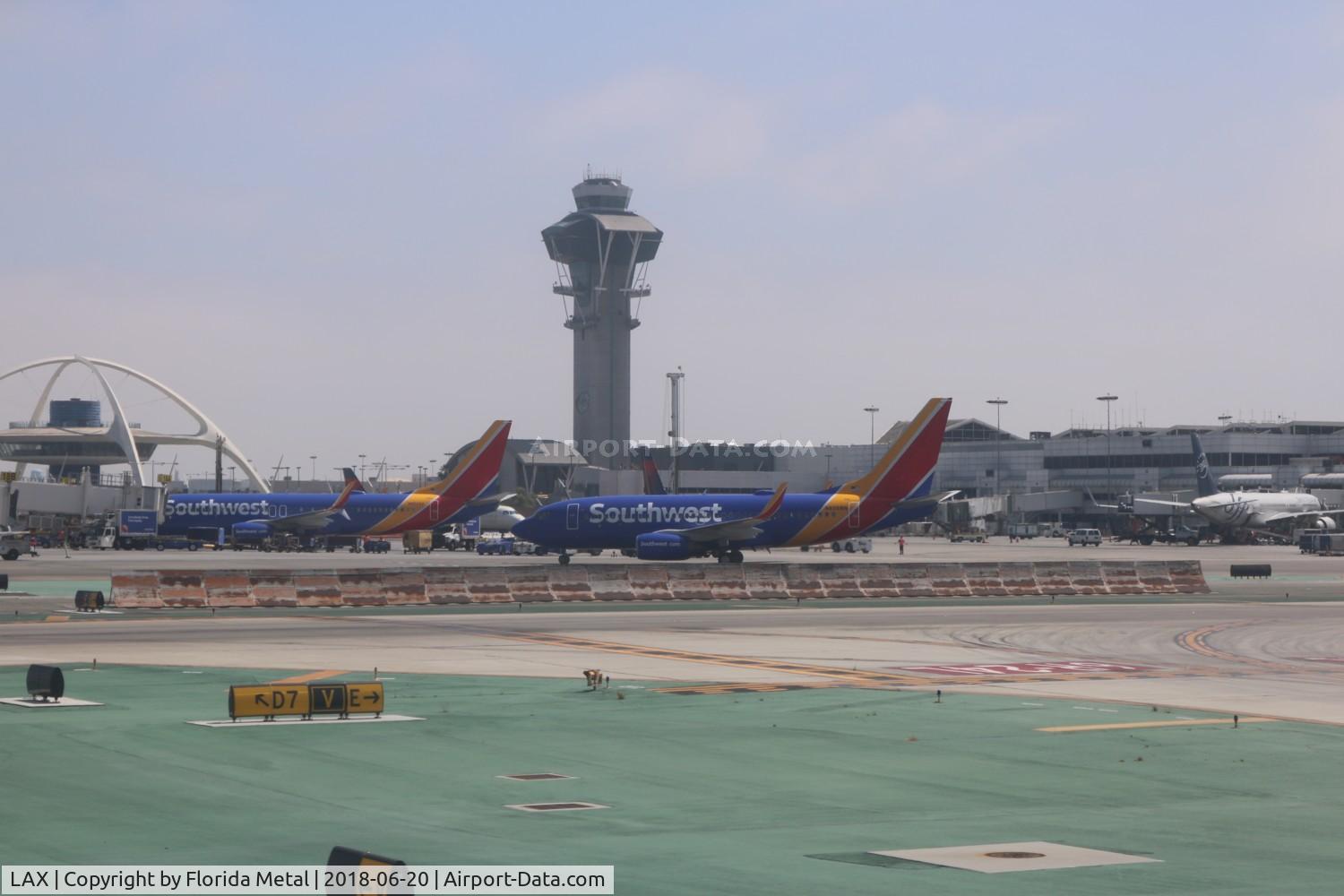 Los Angeles International Airport (LAX) - Departing LAX