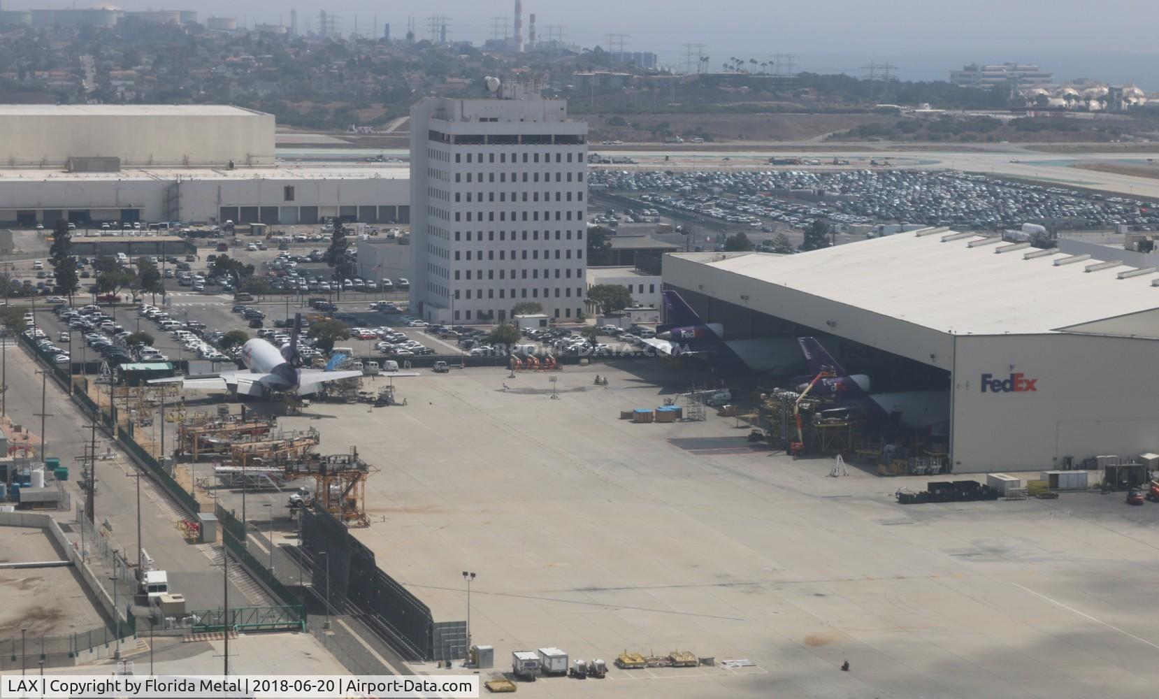 Los Angeles International Airport (LAX) - Departing  LAX