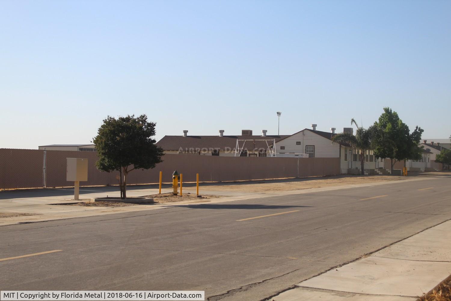 Shafter-minter Field Airport (MIT) - Minter Field