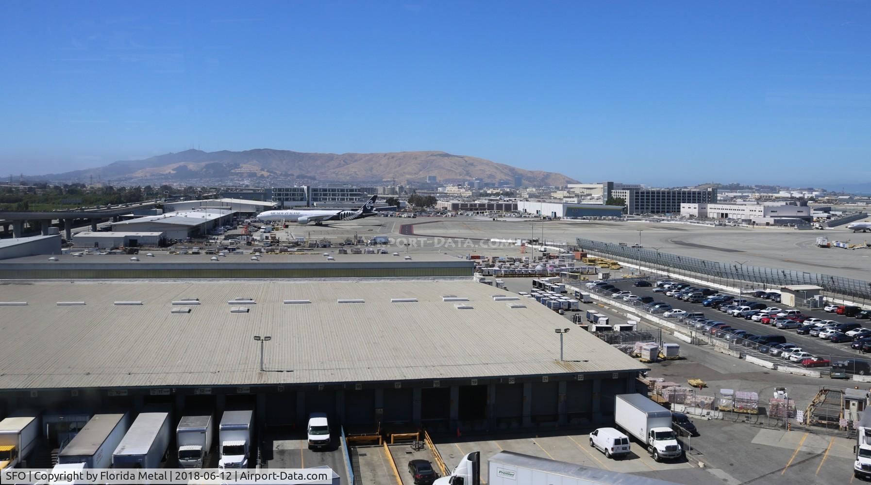 San Francisco International Airport (SFO) - San Francisco