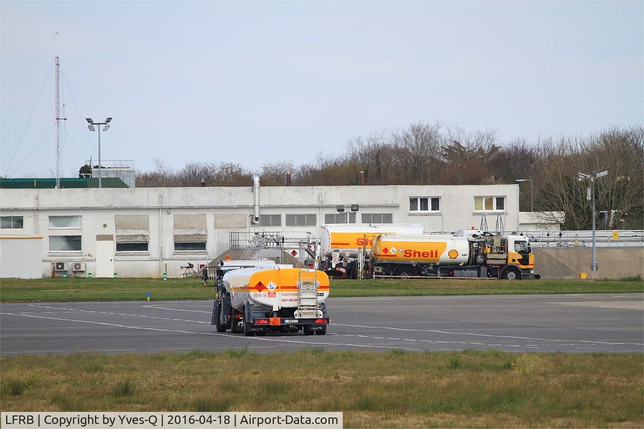 Brest Bretagne Airport, Brest France (LFRB) - Refueling trucks, Brest-Bretagne airport (LFRB-BES)