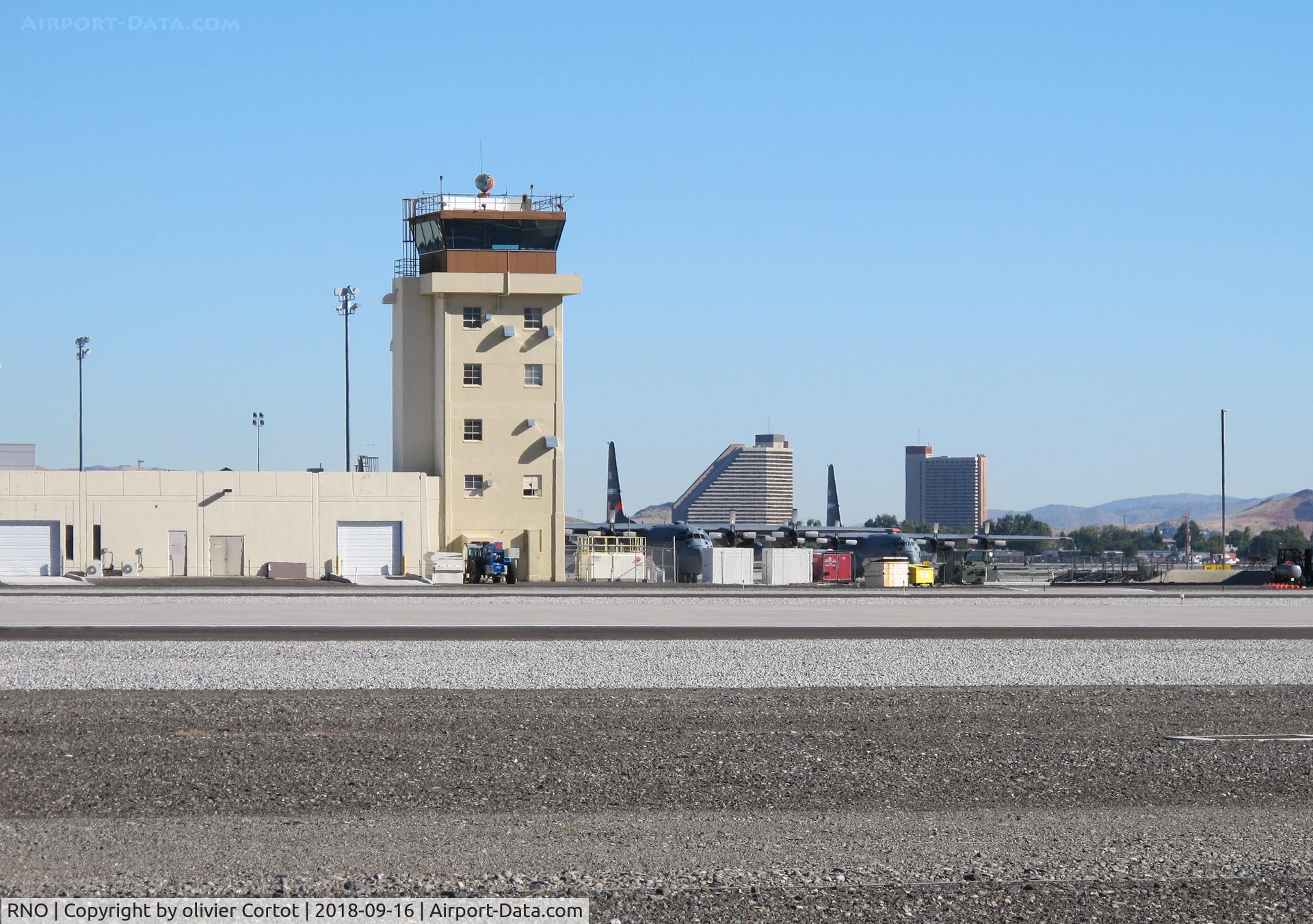 Reno/tahoe International Airport (RNO) - the control tower