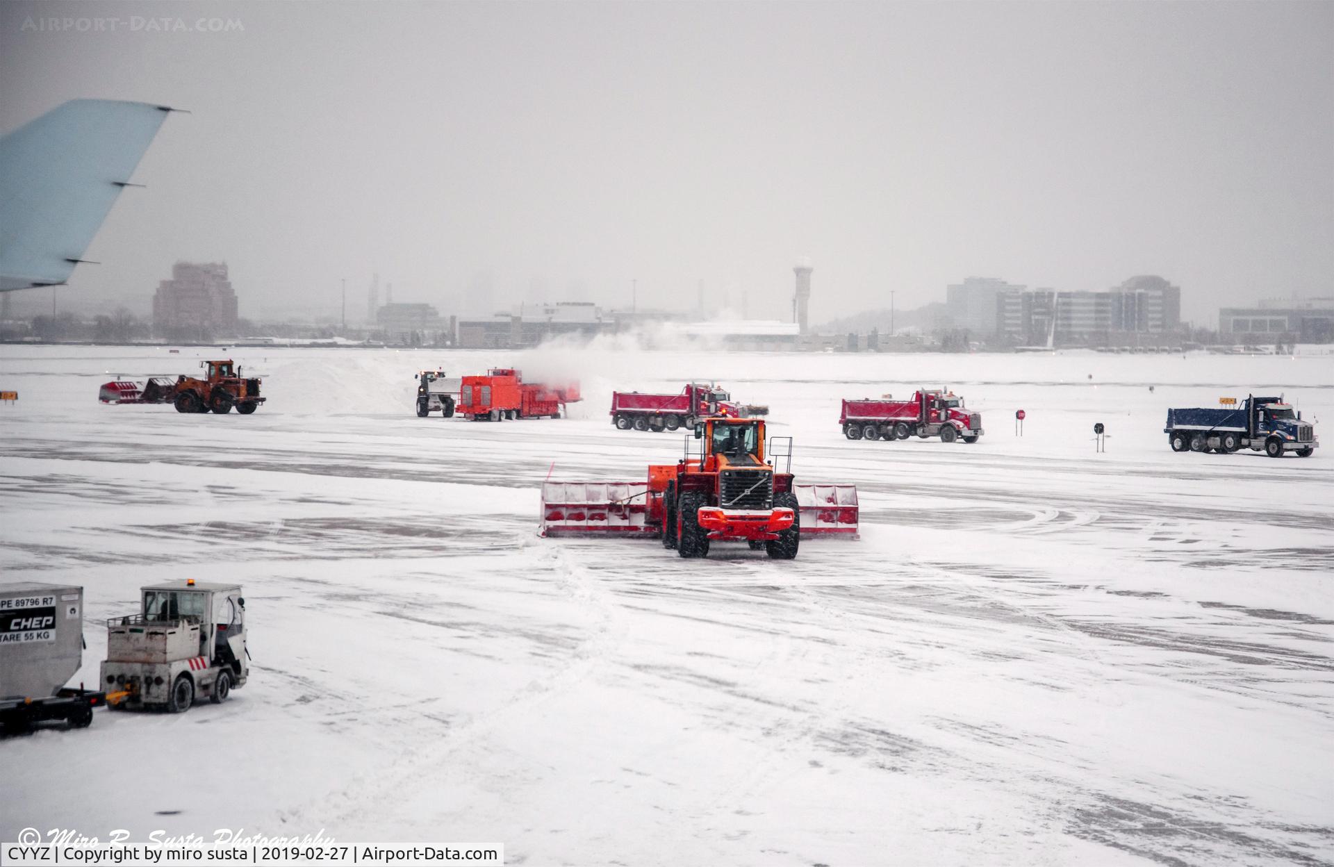 Toronto Pearson International Airport (Toronto/Lester B. Pearson International Airport, Pearson Airport), Toronto, Ontario Canada (CYYZ) - Toronto Pearson International Airport, winter activities.