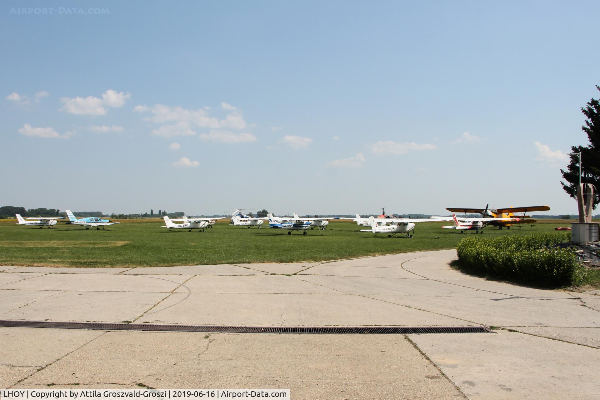 ?csény Airport, ?csény Hungary (LHOY) - LHOY - Öcsény Airport, Hungary