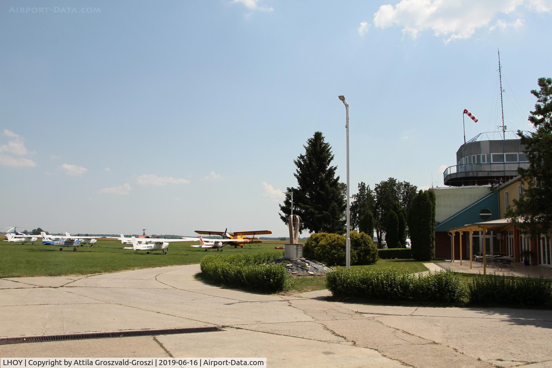 ?csény Airport, ?csény Hungary (LHOY) - LHOY - Öcsény Airport, Hungary