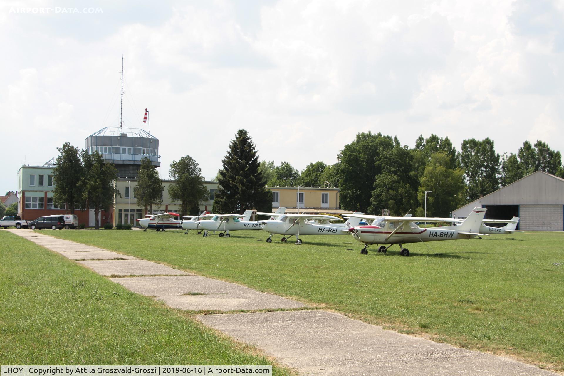 ?csény Airport, ?csény Hungary (LHOY) - LHOY - Öcsény Airport, Hungary