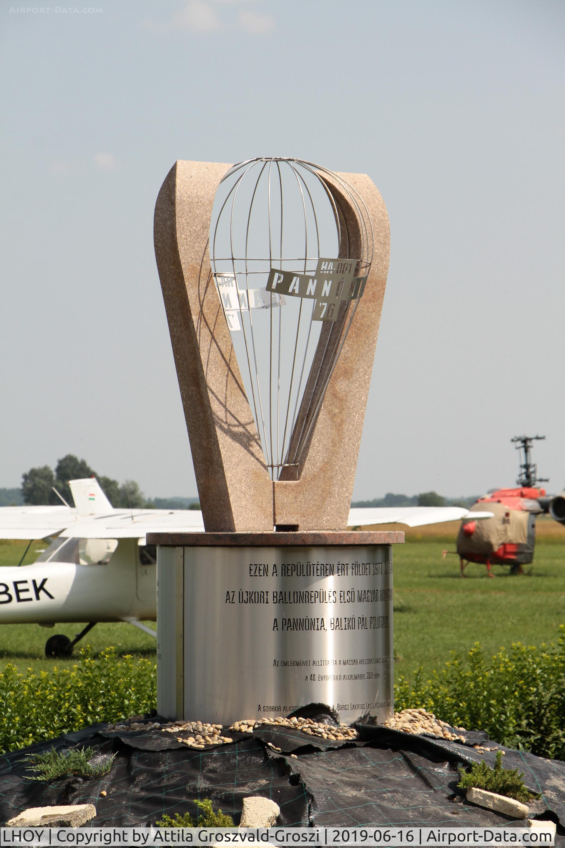 ?csény Airport, ?csény Hungary (LHOY) - LHOY - Öcsény Airport, Hungary