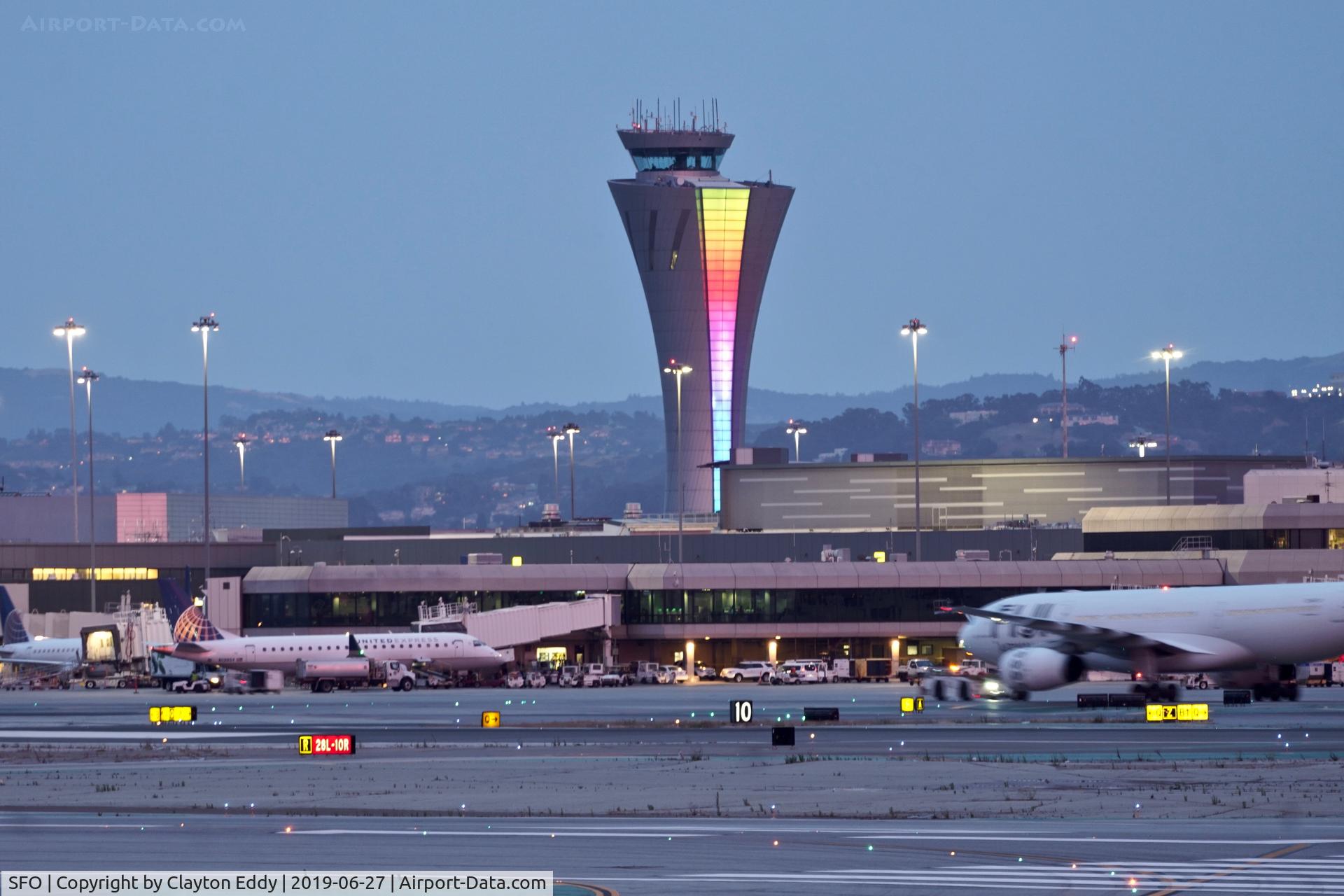 San Francisco International Airport (SFO) - SFO tower 2019.