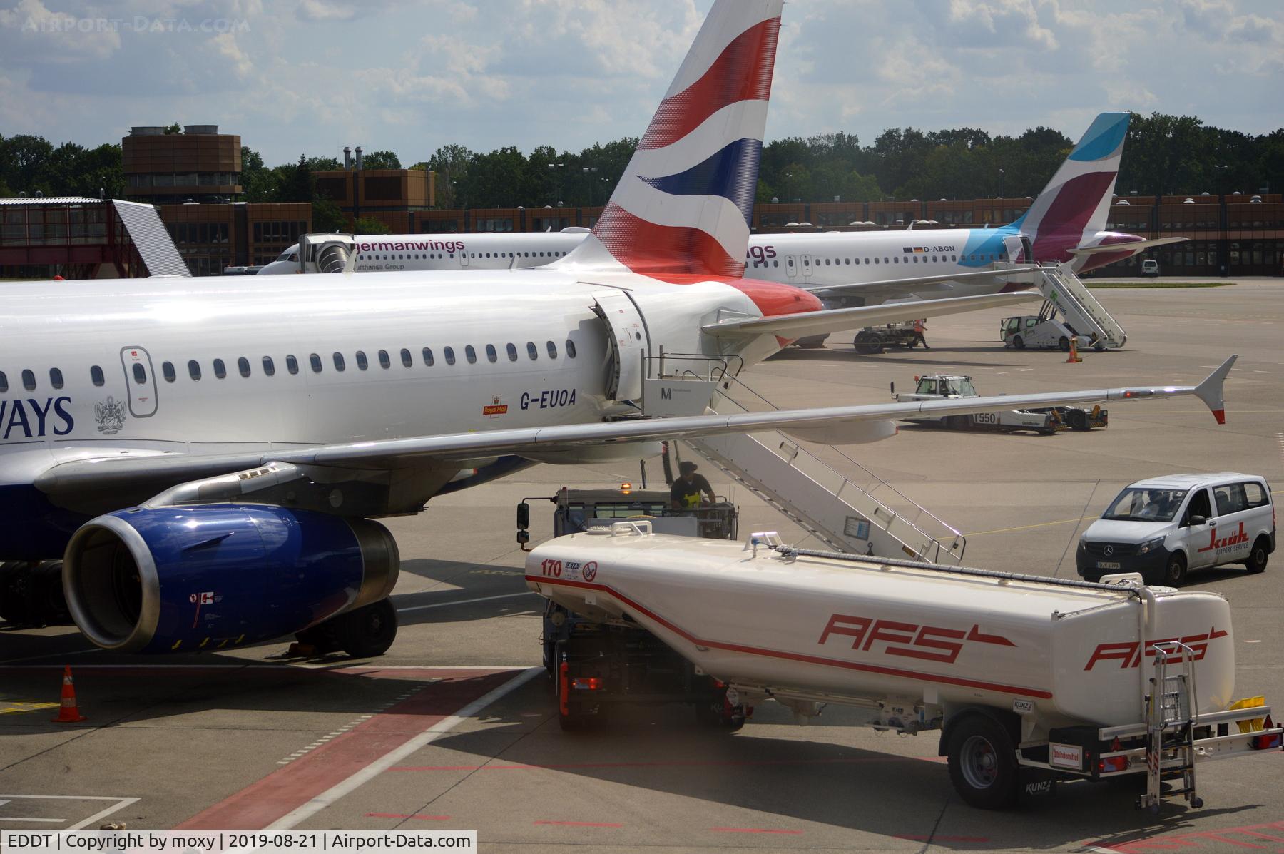 Tegel International Airport (closing in 2011), Berlin Germany (EDDT) - Ramp at Gate 13, Berlin Tegel.