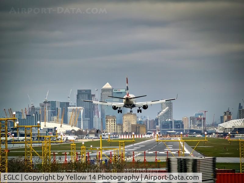 London City Airport, London, England United Kingdom (EGLC) - British Airways airliner coming in to land at London City Airport
