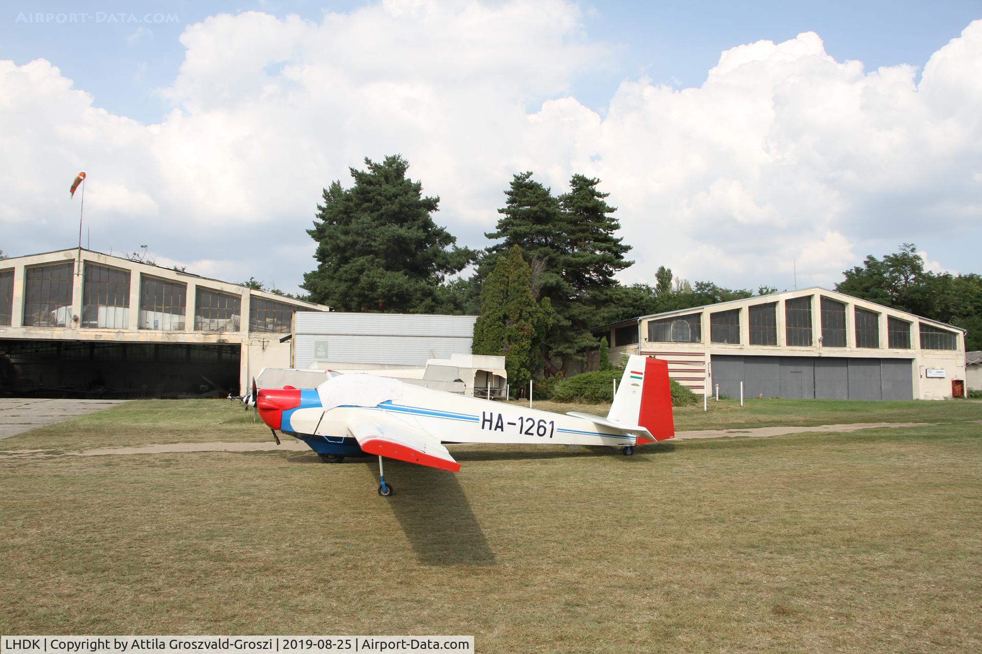 LHDK Airport - LHDK - Dunakeszi Airport, Hungary