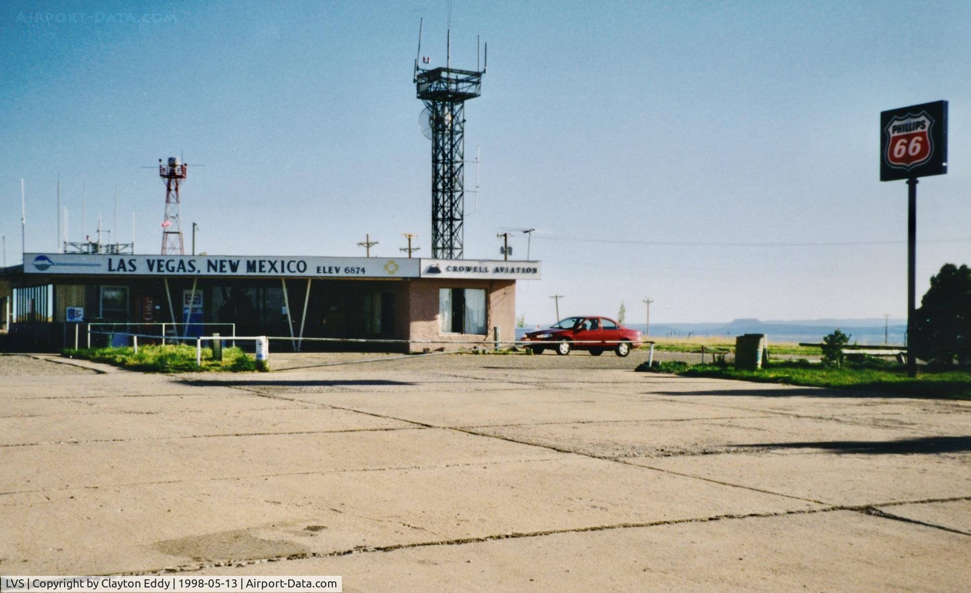 Las Vegas Municipal Airport (LVS) - Las Vegas NM 1998.