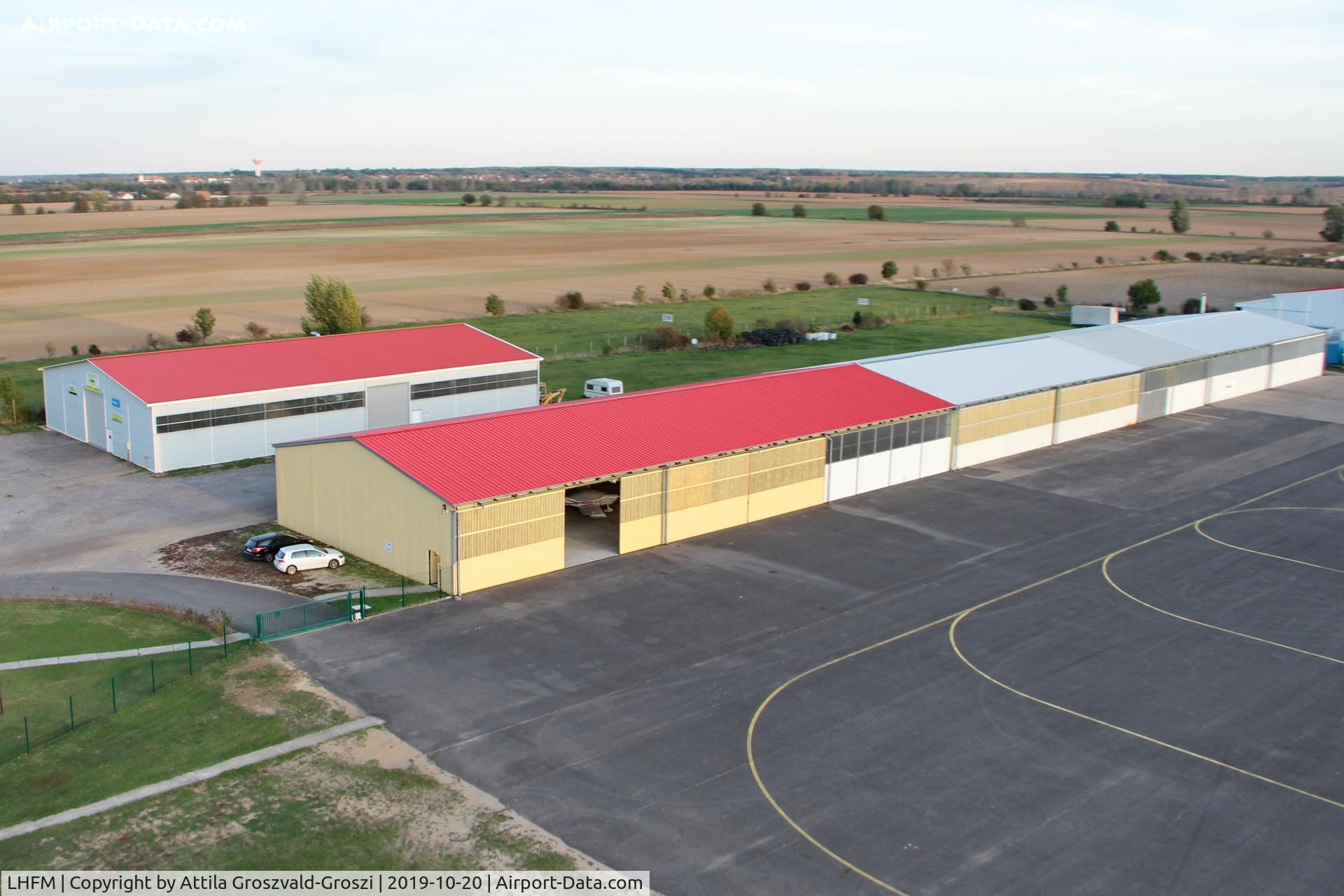 Fert?szentmiklós Airport, Fert?szentmiklós Hungary (LHFM) - LHFM - Fertöszentmiklós, Meidl Airport, Hungary