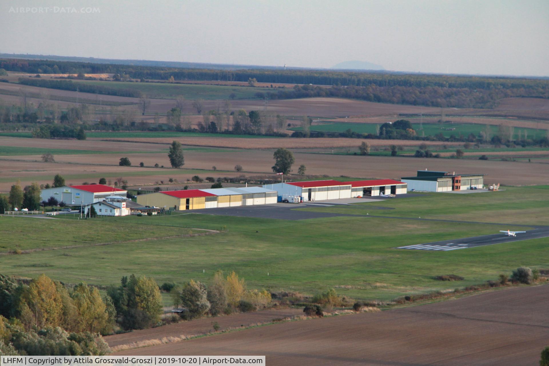 Fert?szentmiklós Airport, Fert?szentmiklós Hungary (LHFM) - LHFM - Fertöszentmiklós, Meidl Airport, Hungary