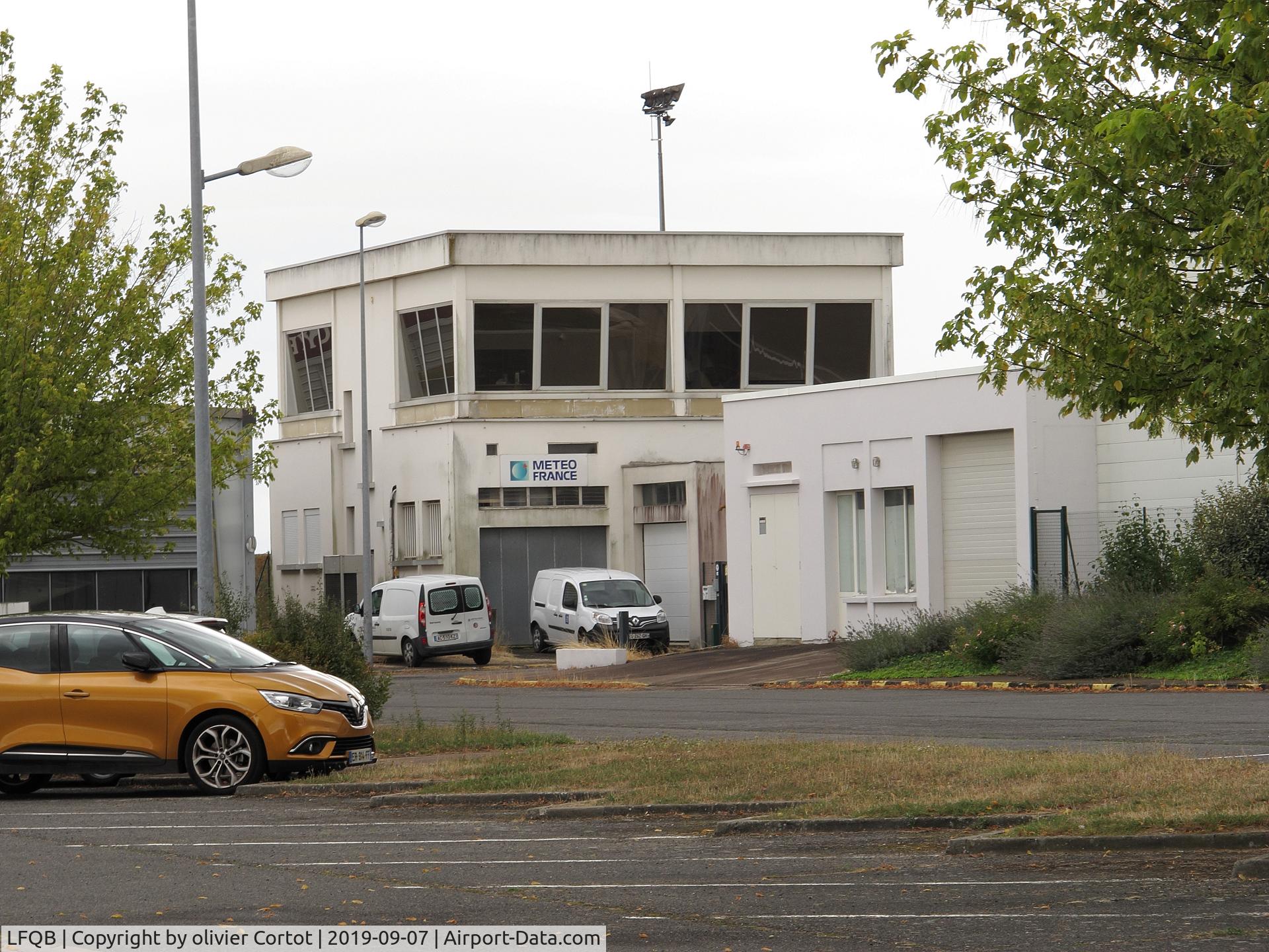 Troyes Barberey Airport, Troyes France (LFQB) - the meteo station