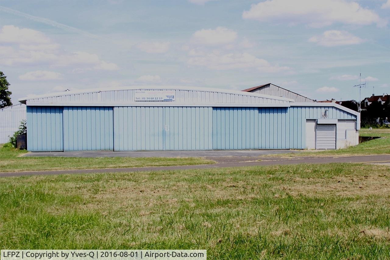 Saint-Cyr-l'École Airport, Saint-Cyr-l'École France (LFPZ) - Flying club, St Cyr l'Ecole airfield (LFPZ)