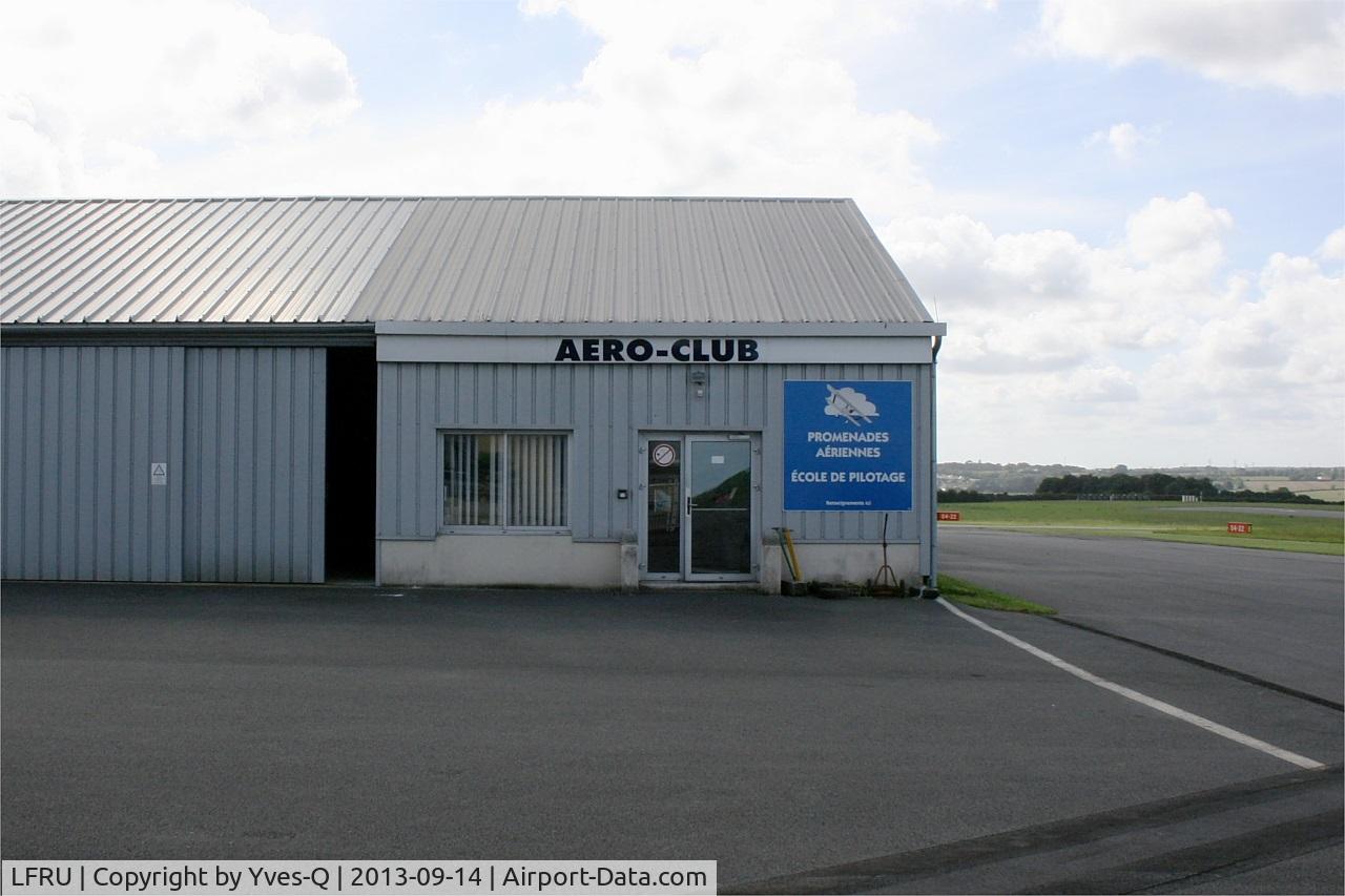 Morlaix Ploujean Airport, Morlaix France (LFRU) - Flying club, Morlaix-Ploujean (LFRU-MXN)