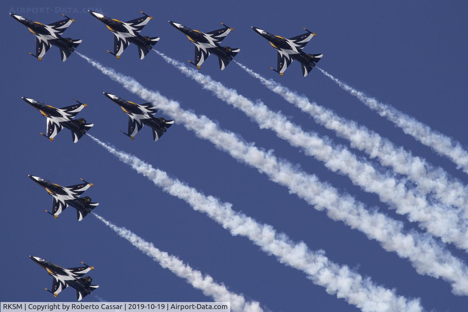 Seoul Airbase Airport, Seoul Korea, Republic of (RKSM) - Republic of Korea , Air Force, Golden Eagles, performing over Seoul Air Base during Seoul ADEX 2019 Edition.