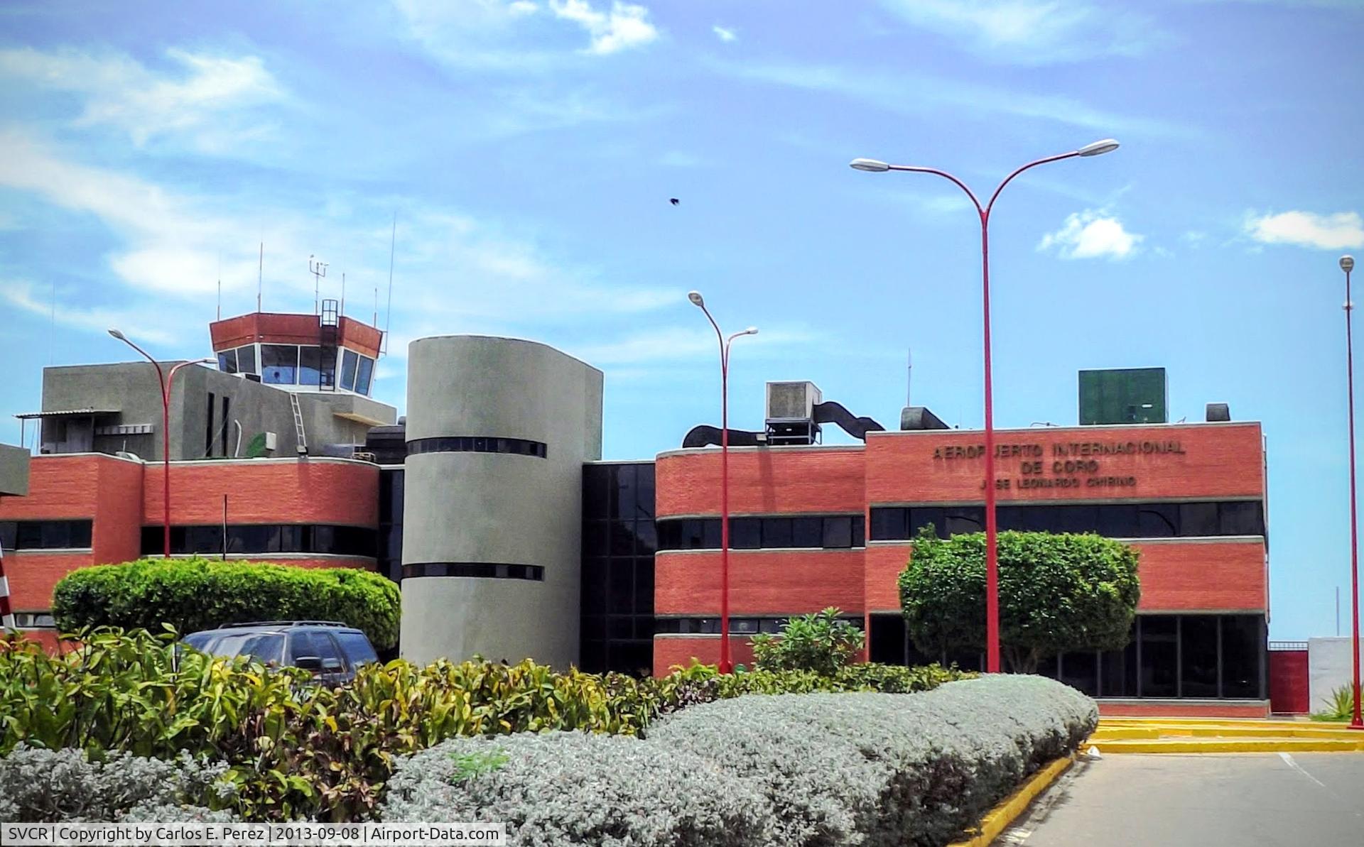 José Leonardo Chirinos Airport, Coro, Falcón Venezuela (SVCR) - Vista general de la fachada del aeropuerto