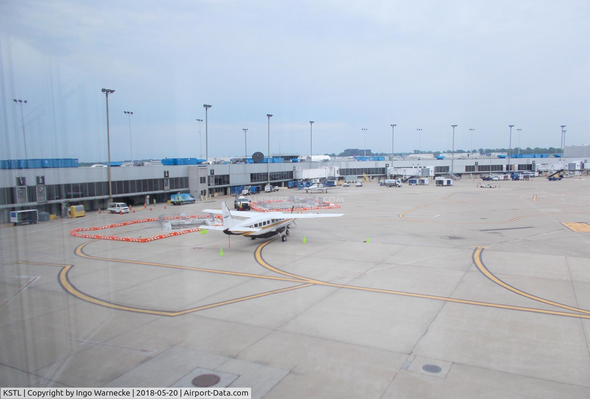 Lambert-st Louis International Airport (STL) - Lambert-St. Louis Intl. Airport, St. Louis MO