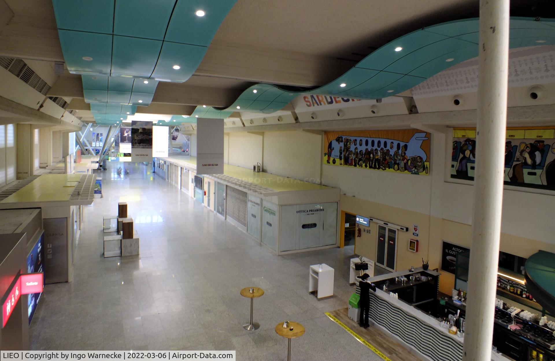 Olbia Airport, Costa Smeralda Airport Italy (LIEO) - inside the main terminal of Olbia/Costa Smeralda airport looking towards the arrivals hall