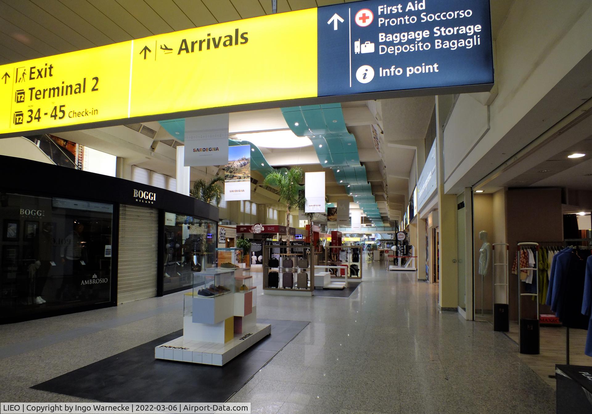 Olbia Airport, Costa Smeralda Airport Italy (LIEO) - inside the main terminal of Olbia/Costa Smeralda airport looking towards the arrivals hall