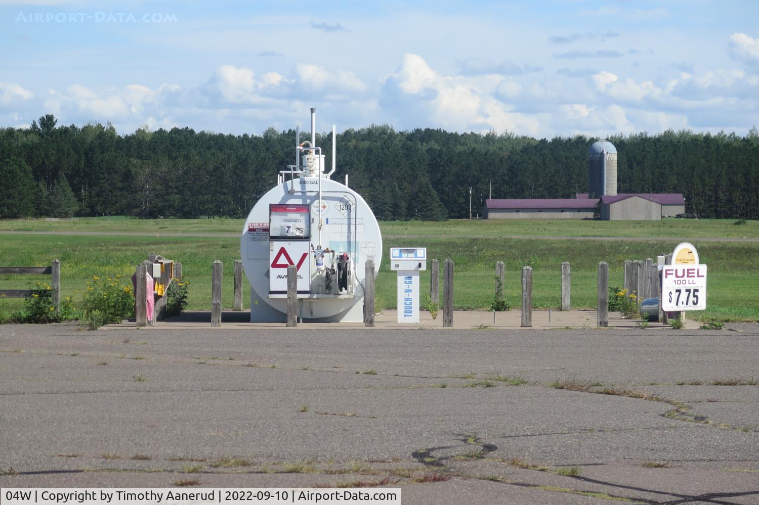 Field Of Dreams Airport (04W) - Field of Dreams. Fuel price