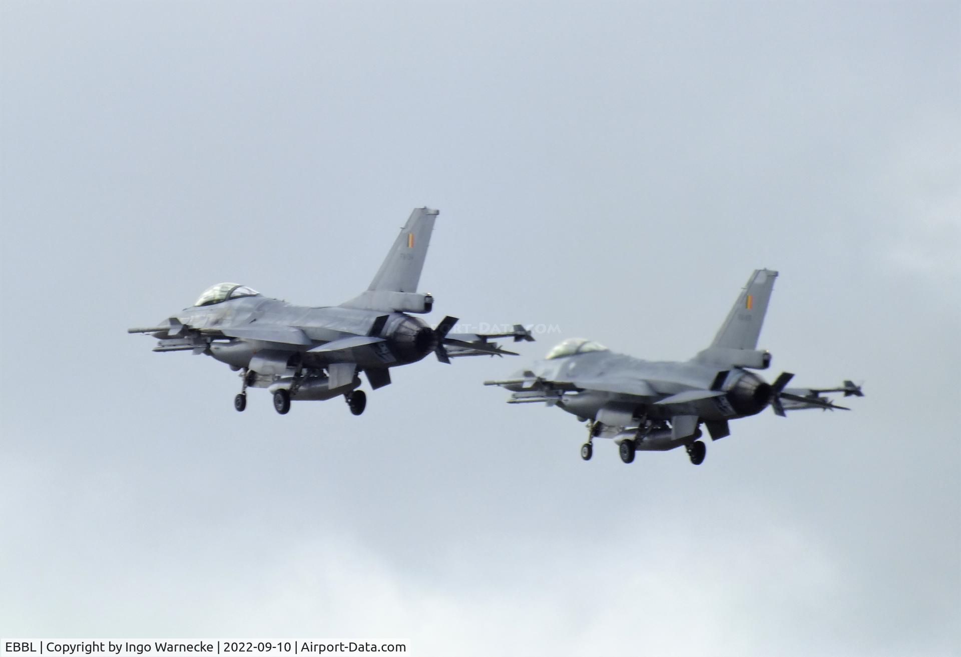 Kleine Brogel Air Base Airport, Kleine Brogel Belgium (EBBL) - two aircraft of the Thundertigers F-16 display team at the 2022 Sanicole Spottersday at Kleine Brogel air base