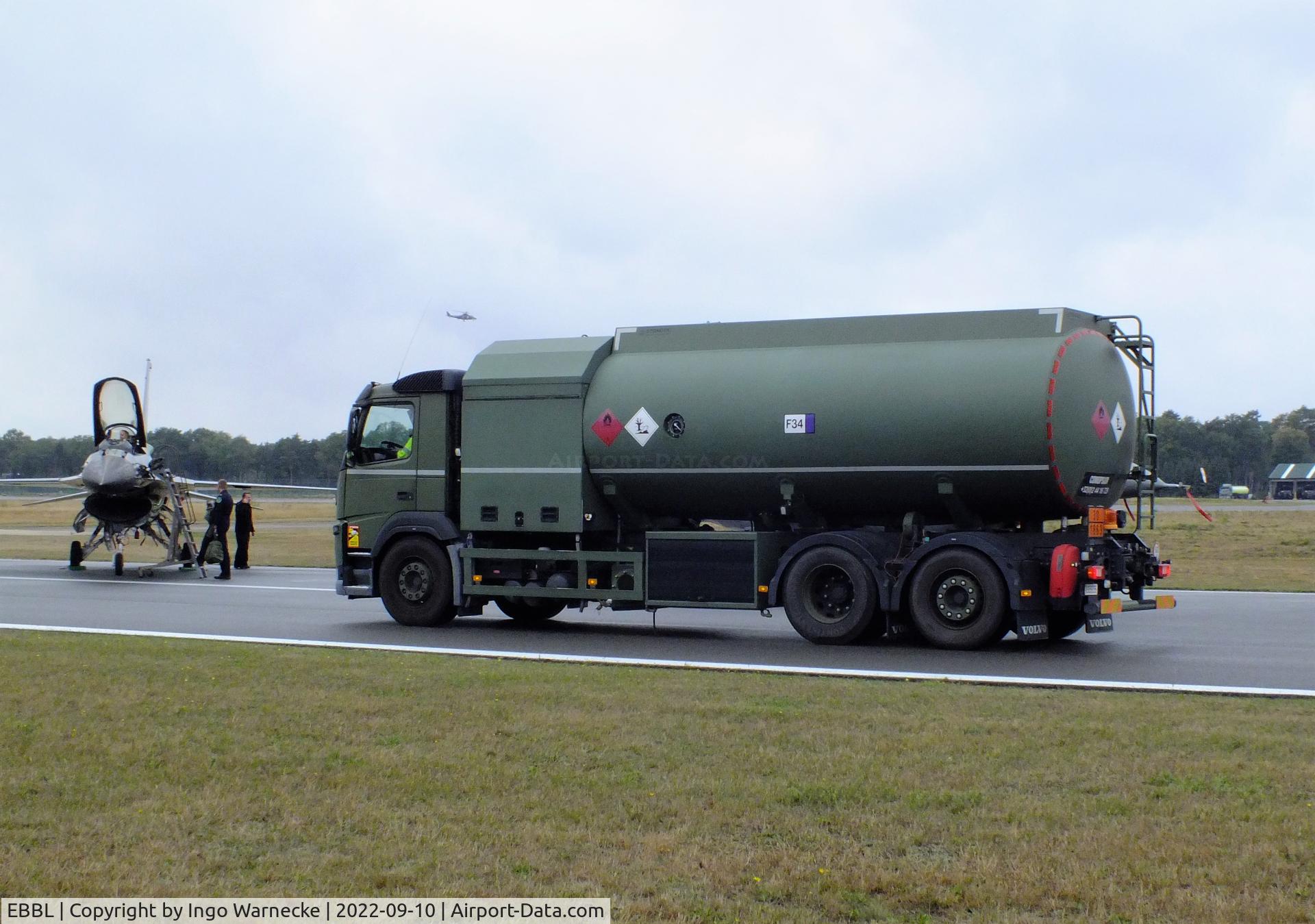 Kleine Brogel Air Base Airport, Kleine Brogel Belgium (EBBL) - Belgian Air Force medium airfield fuel truck at the 2022 Sanicole Spottersday at Kleine Brogel air base #v