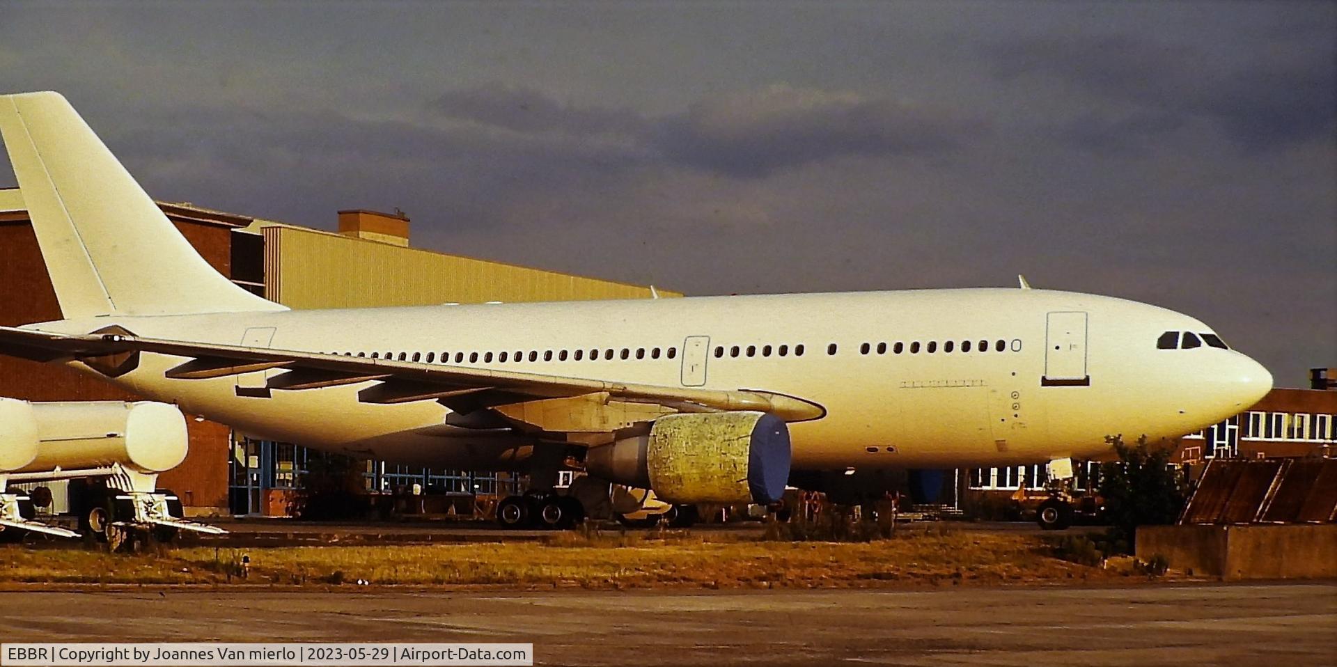 Brussels Airport, Brussels / Zaventem   Belgium (EBBR) - A310 on  SABENA Technics ramp '90s slide scan