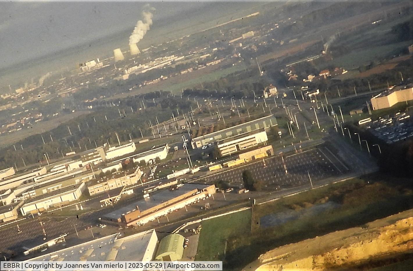 Brussels Airport, Brussels / Zaventem   Belgium (EBBR) - Slide scan