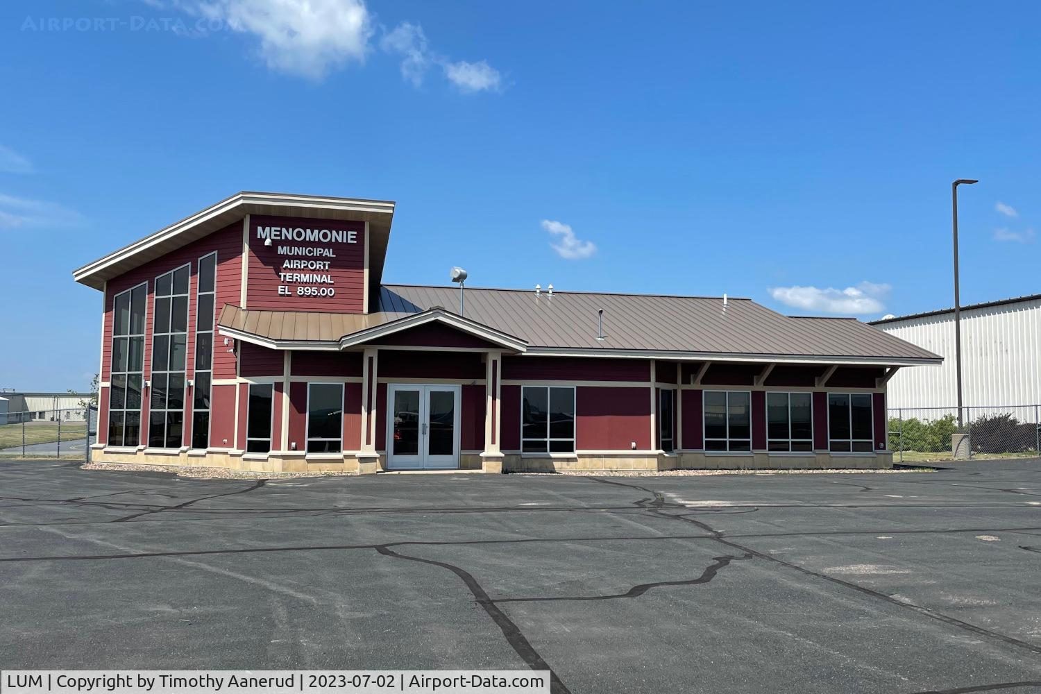 Menomonie Muni-score Field Airport (LUM) - Arrivals and Departures building