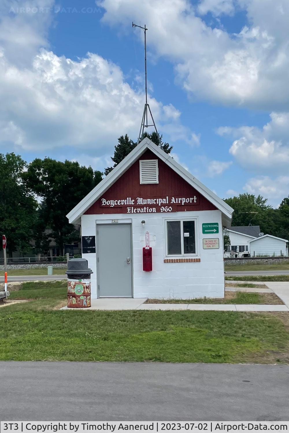 Boyceville Municipal Airport (3T3) - Boyceville, WI  Arrivals and Departures building