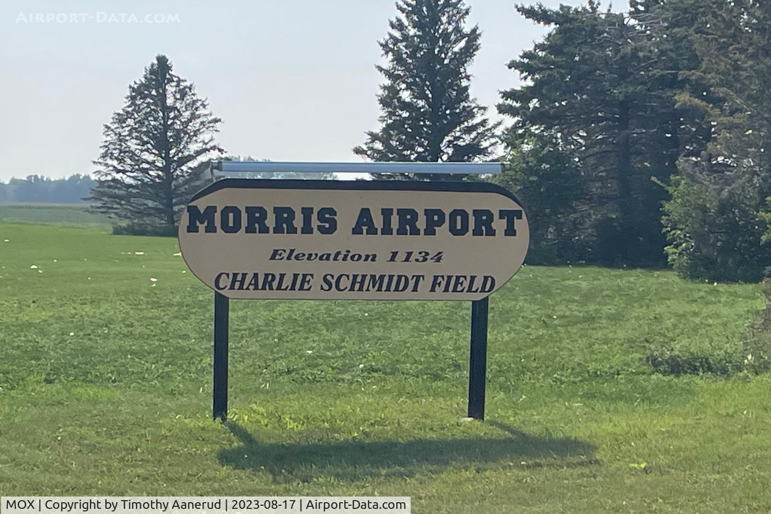 Morris Municipal - Charlie Schmidt Fld Airport (MOX) - Morris Muni - Charlie Schmidt Fld airport, Morris MN USA