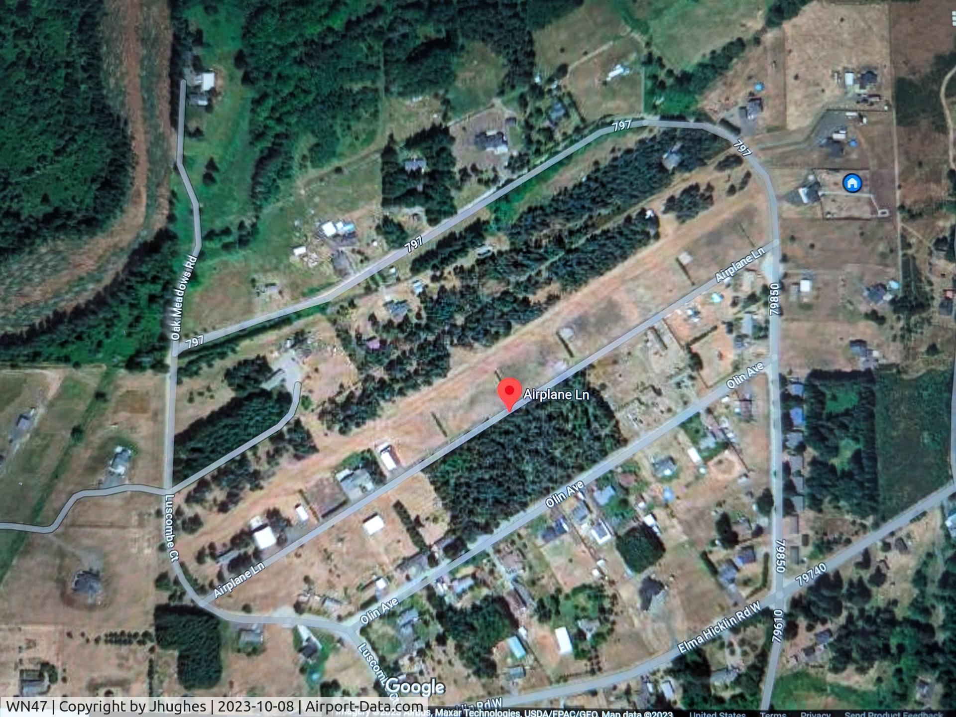 Bear Valley Skyranch Airport (WN47) - Bear valley skyranch airport 
Many homes on both ends of runway 
