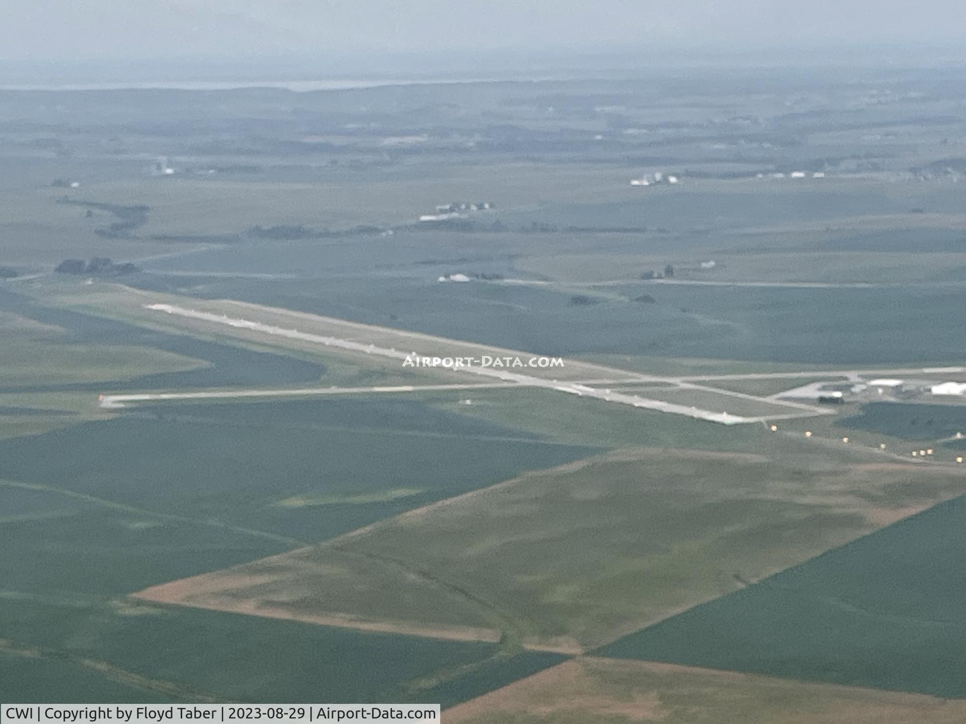 Clinton Municipal Airport (CWI) - LOOKING NORTH EAST