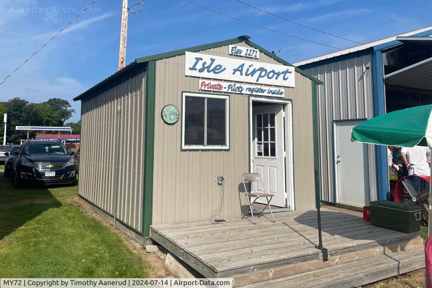 Isle Private Airport (MY72) - Isle Airport, Arrivals and Departures building