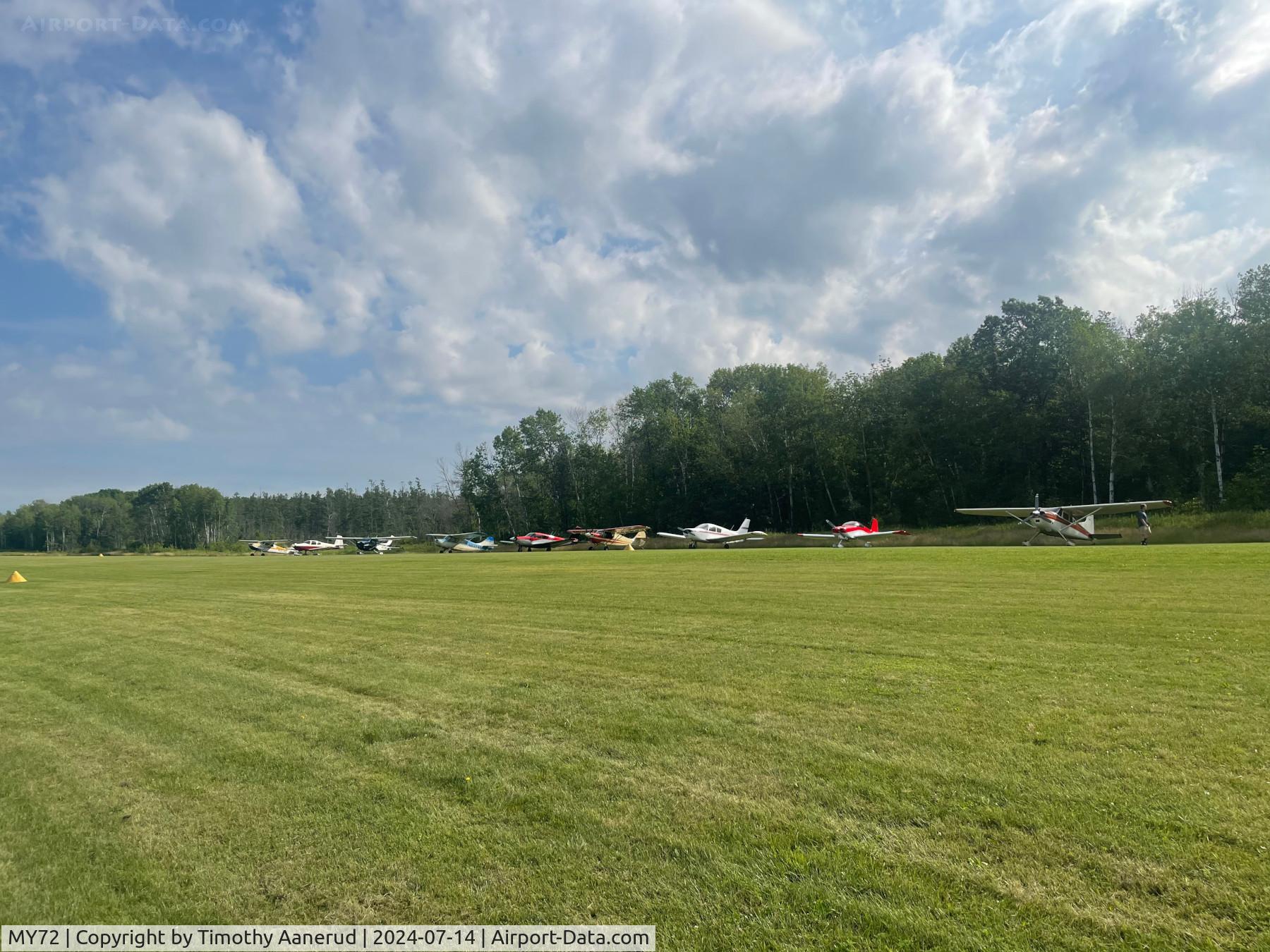 Isle Private Airport (MY72) - Isle Airport, some of the aircraft at the pancake breakfast
